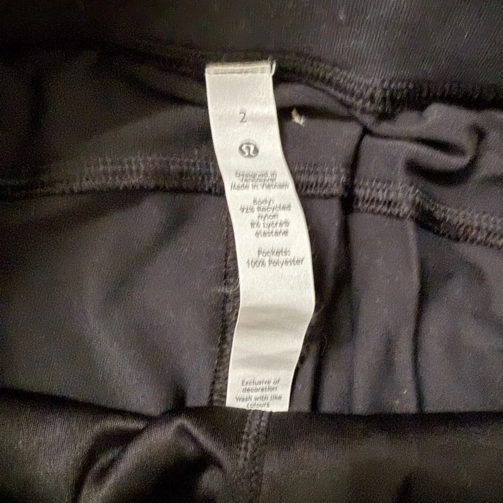 N/A lululemon black