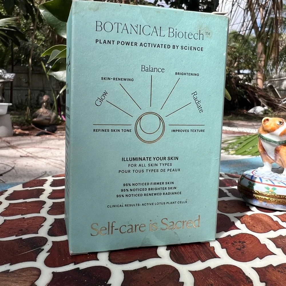 8 FACES revitalize your