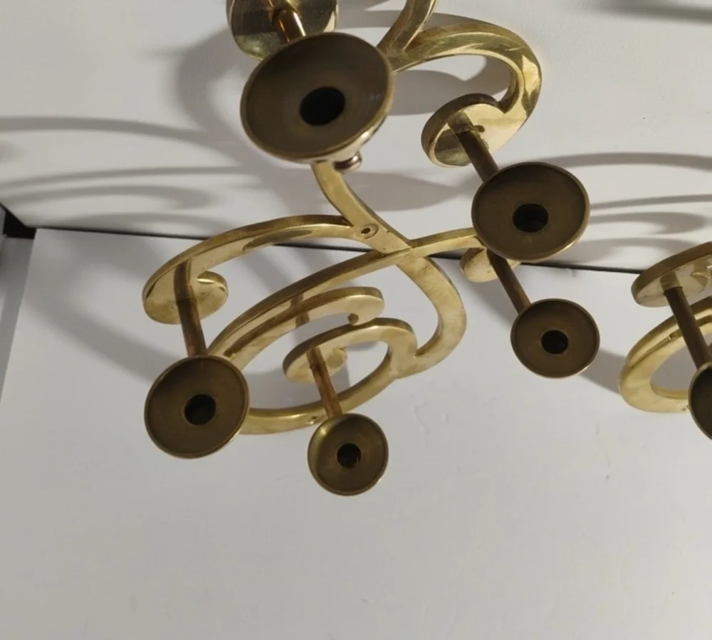 N/A gold room