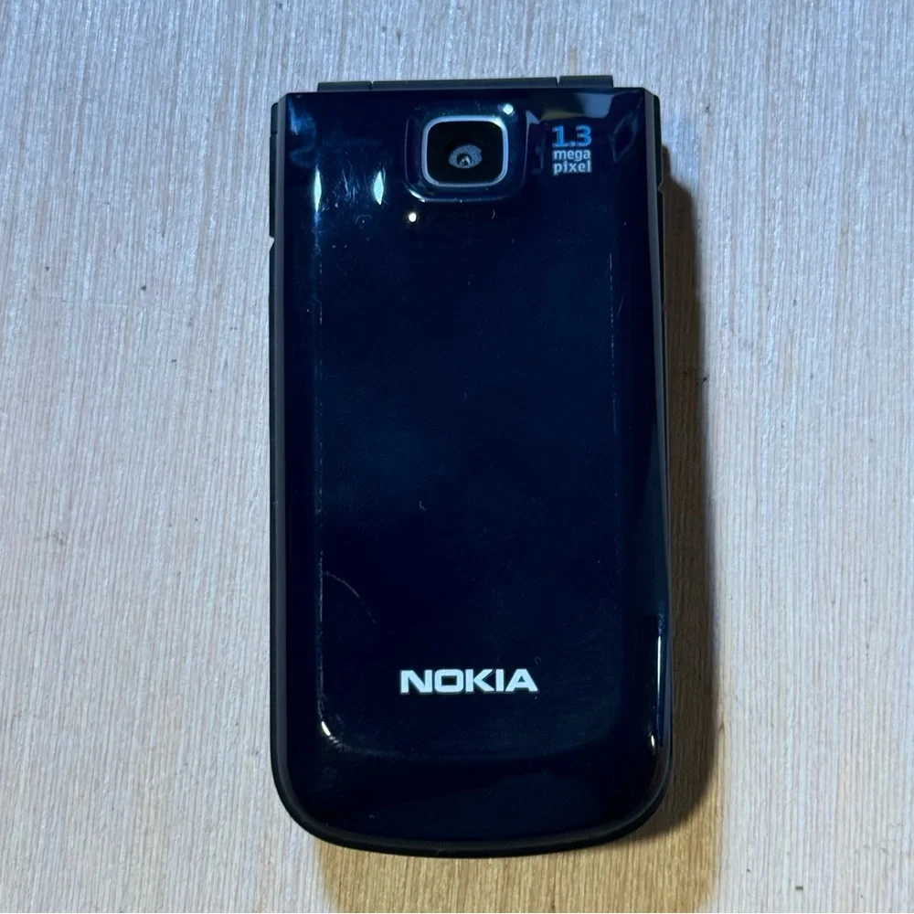 Nokia cell flip