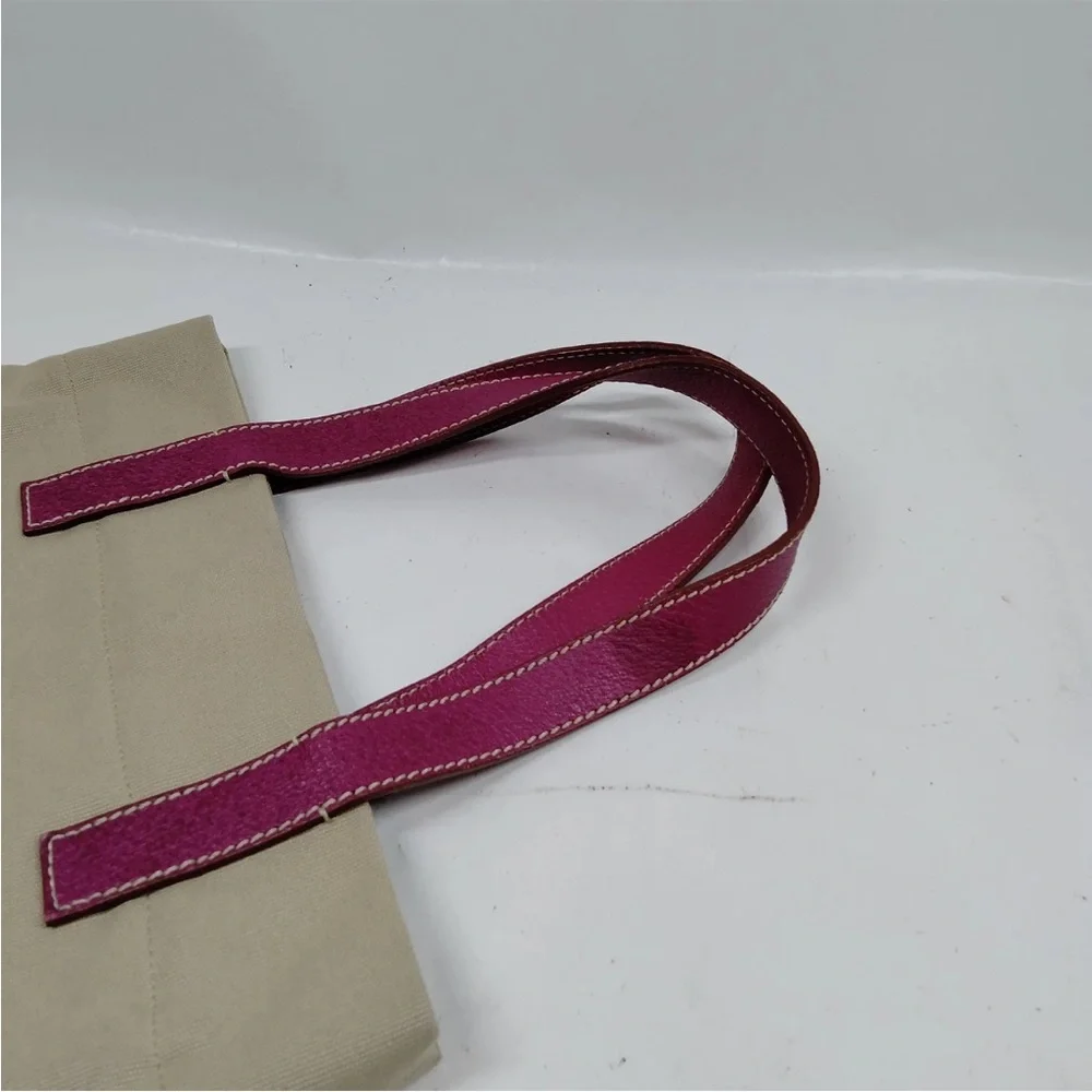 prada tote