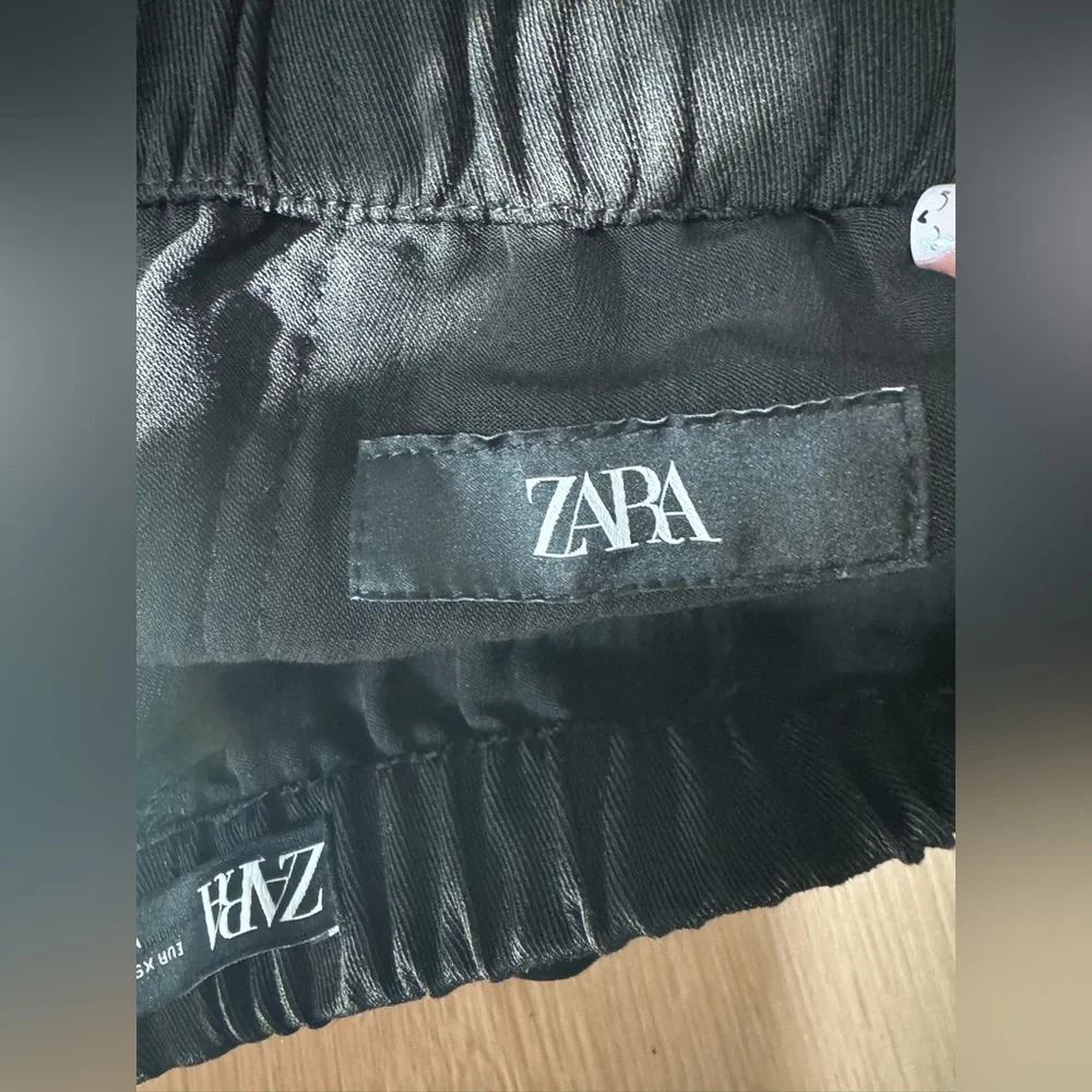 Zara excellent no