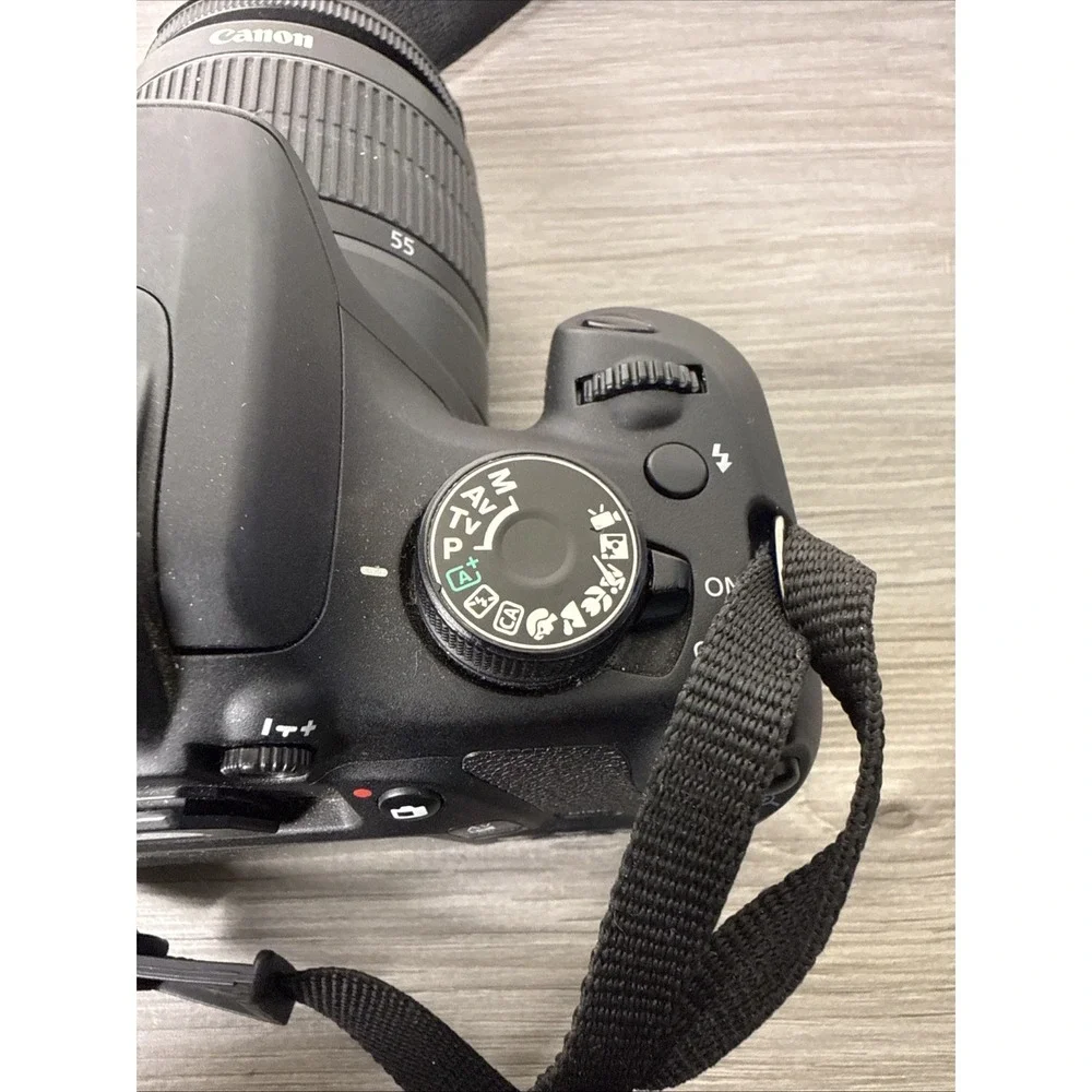 Canon EOS 1200D 18MP Digital SLR Camera EF-S 18-55mm‎ III lens, 32gb Sd Card