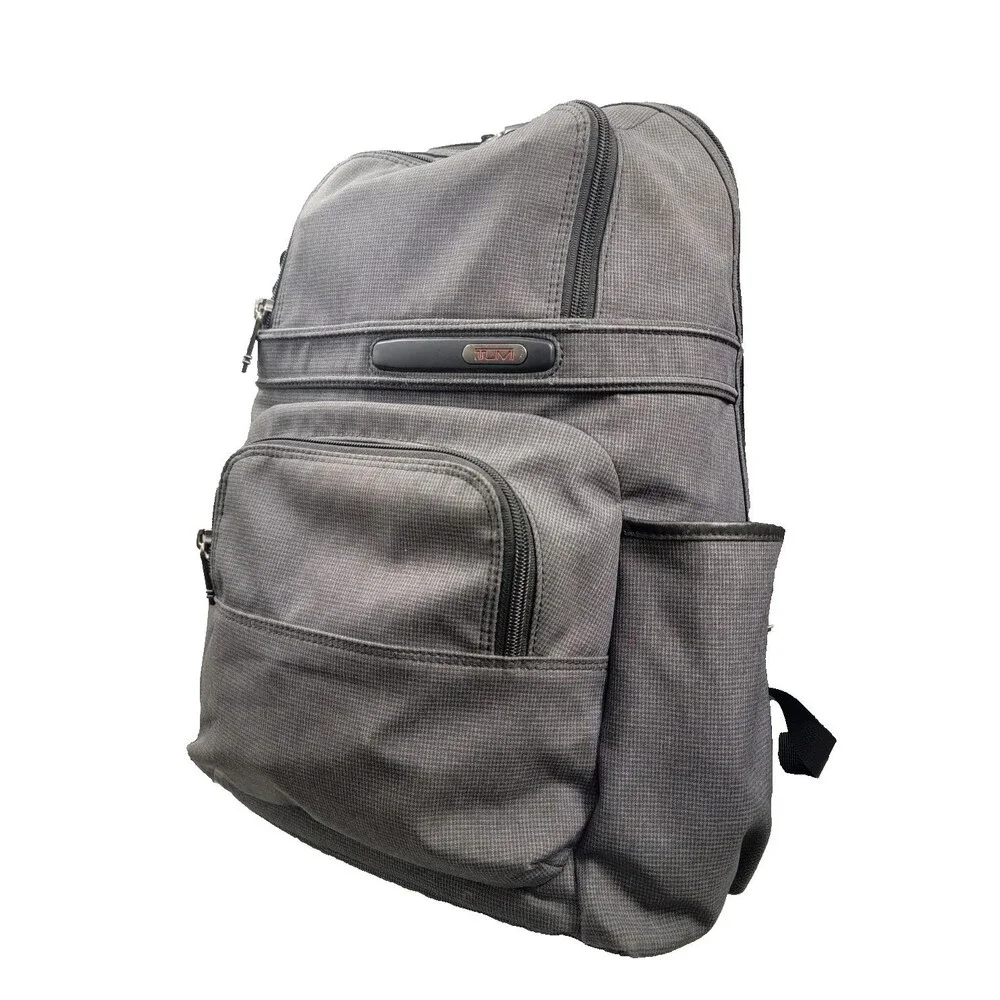 Tumi alpha 17