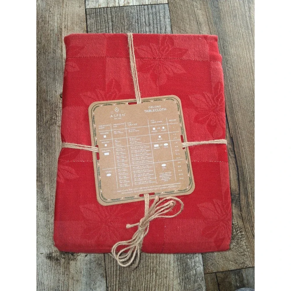 NEW! Aspen Christmas Tablecover, 60