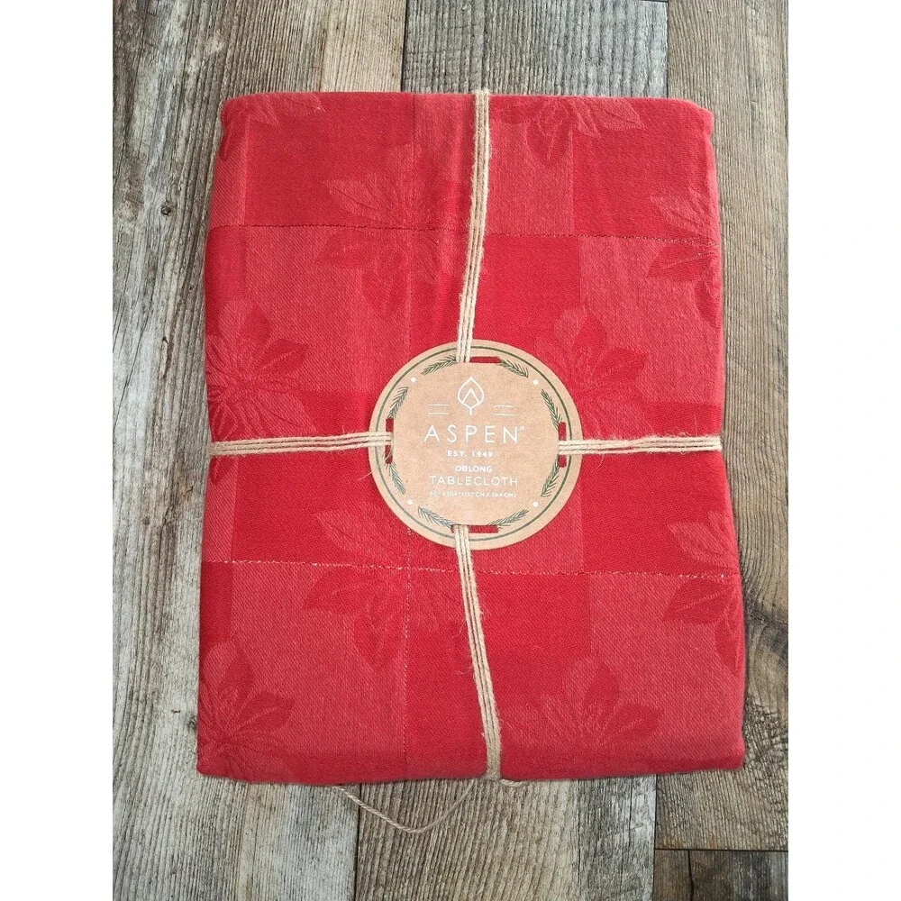 NEW! Aspen Christmas Tablecover, 60