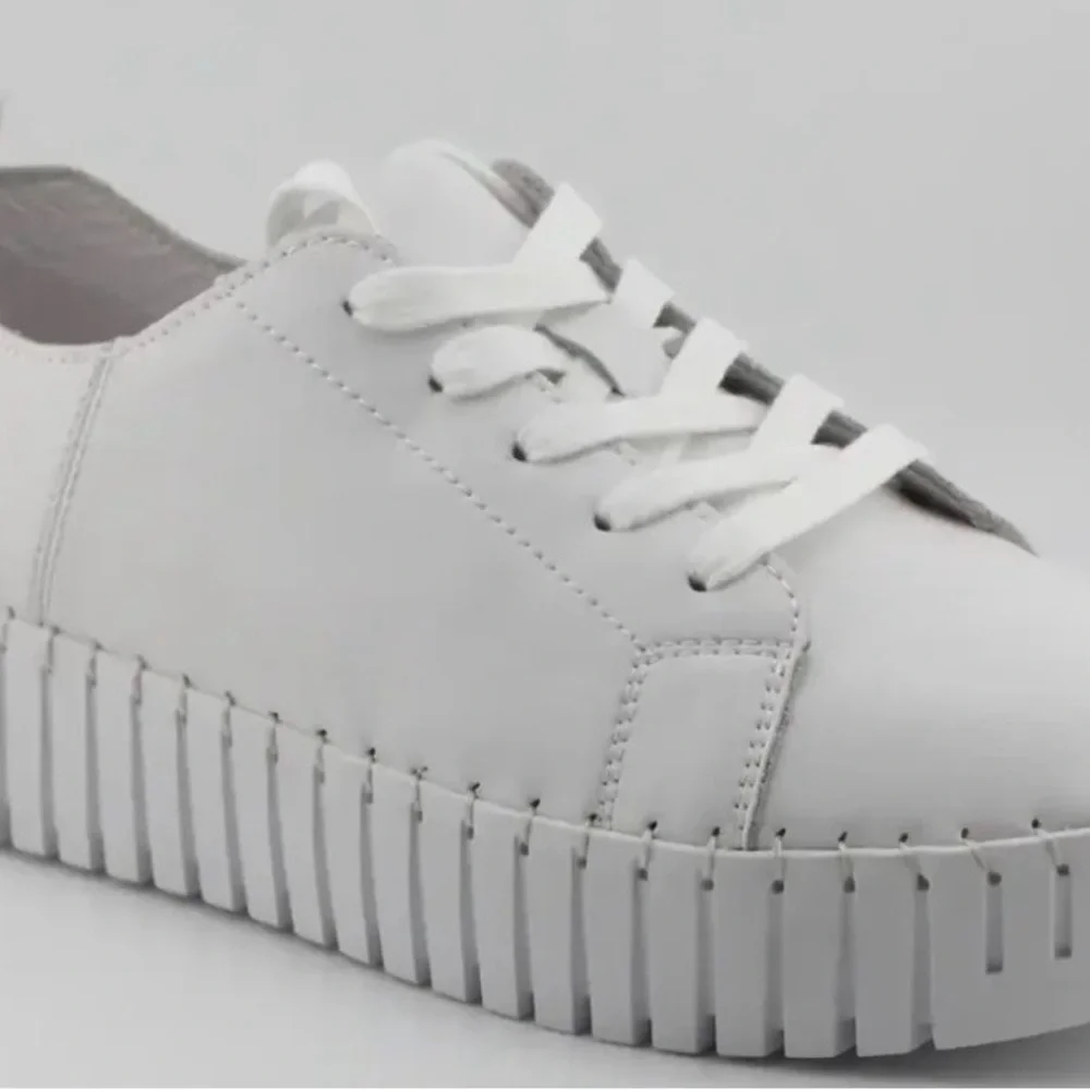 bernie mev. comfortable white