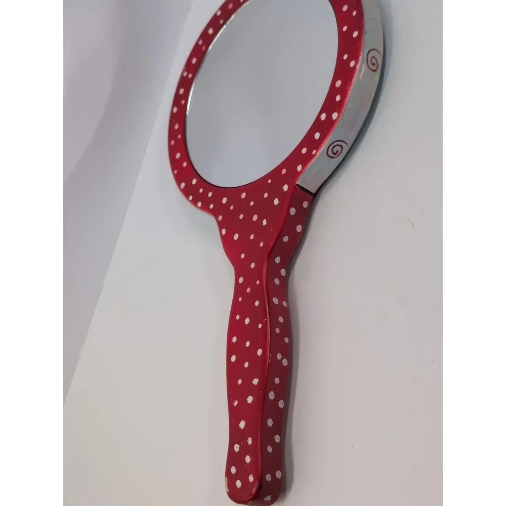 N/A vintage cosmetic