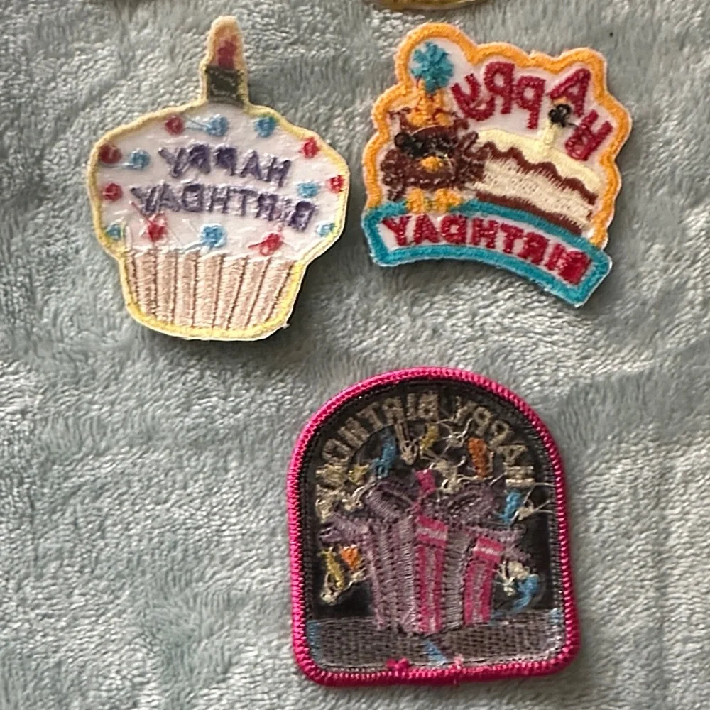 N/A cake décor text