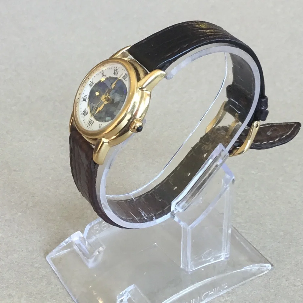 Fossil 10 comes