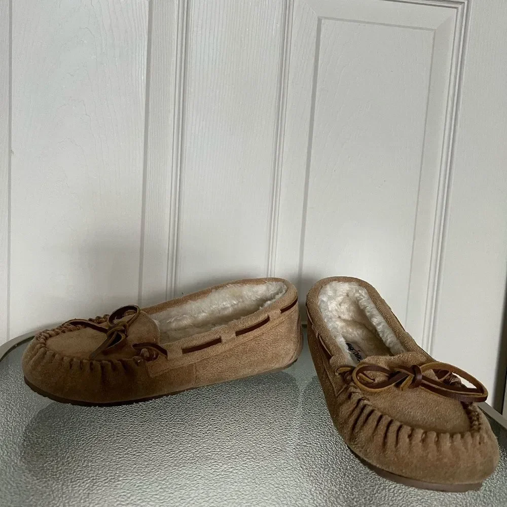 Minnetonka pre scraps fur