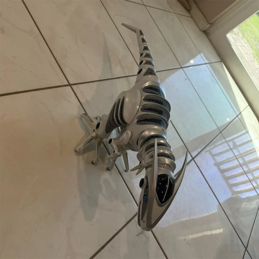 Wowwee anyone silver roboraptor