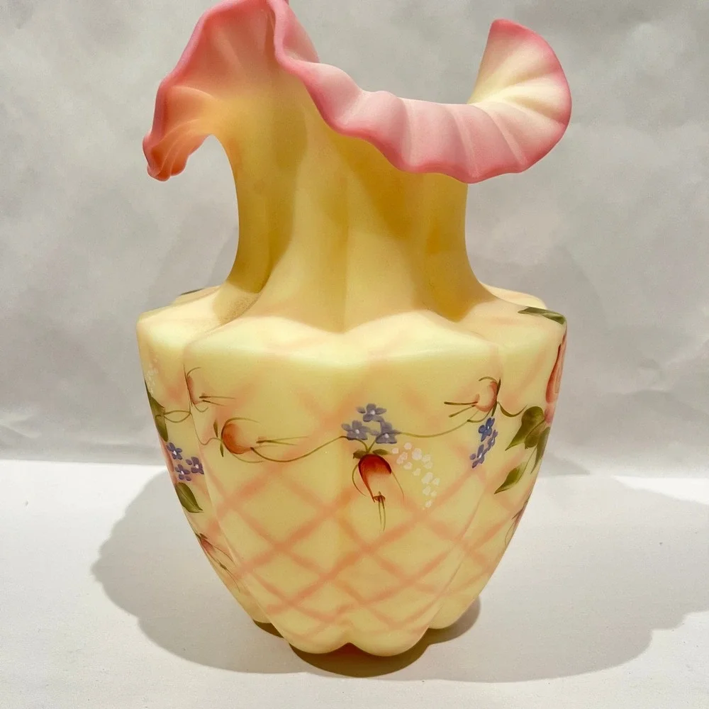 Fenton stunning large