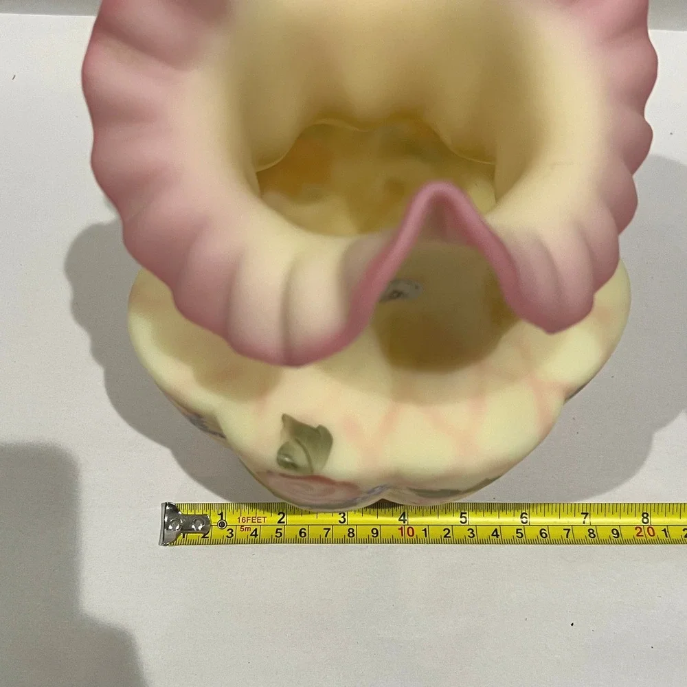 Fenton stunning large