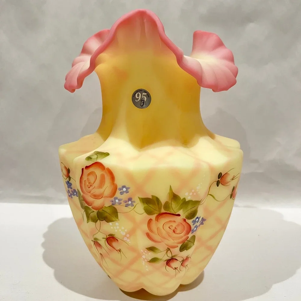 Fenton stunning large
