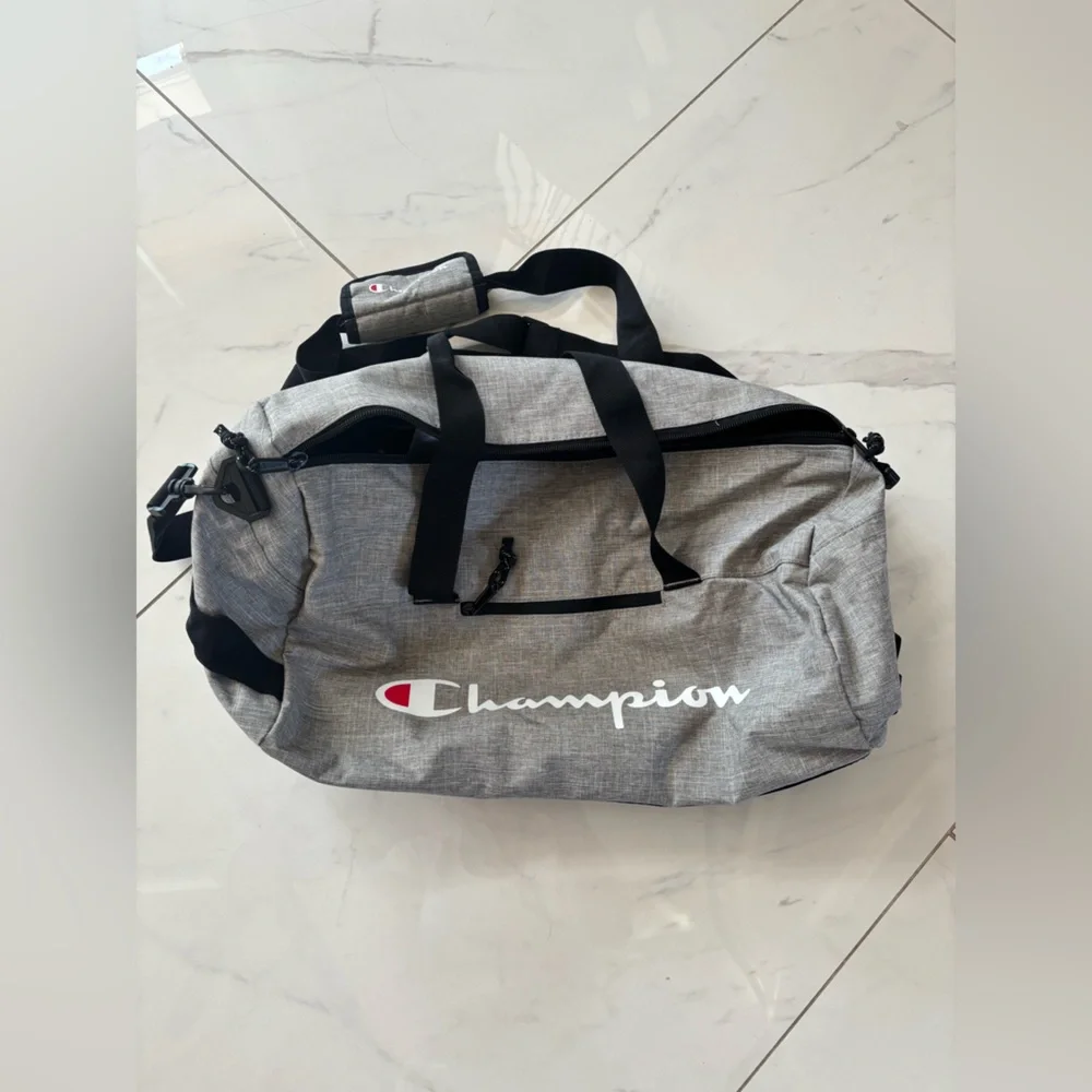 Champion lightweight duffel