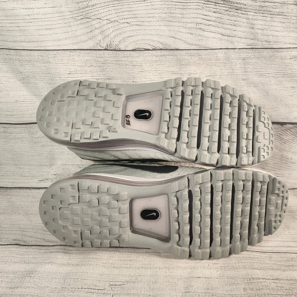 Nike smoke brand