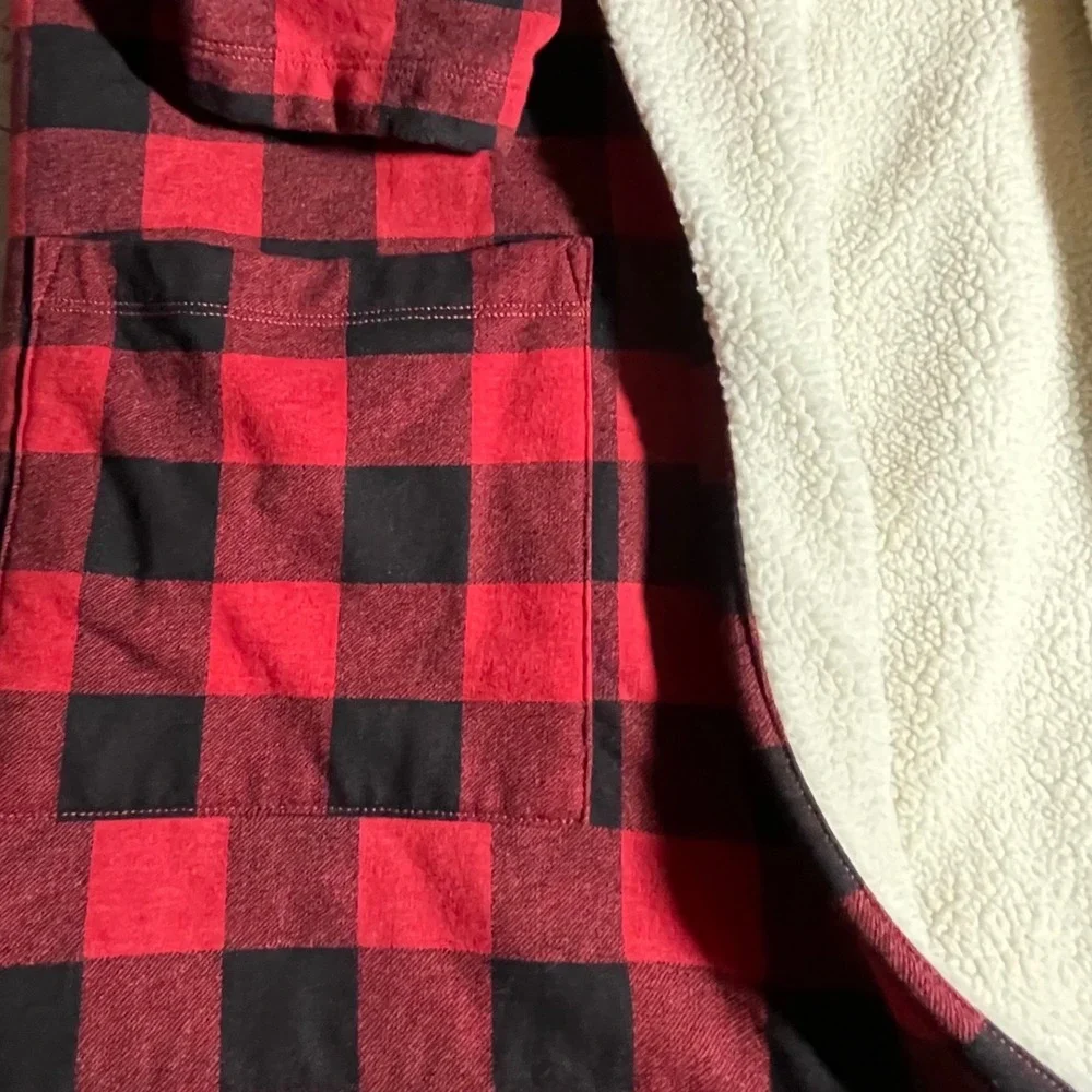 Eddie Bauer cozy plaid