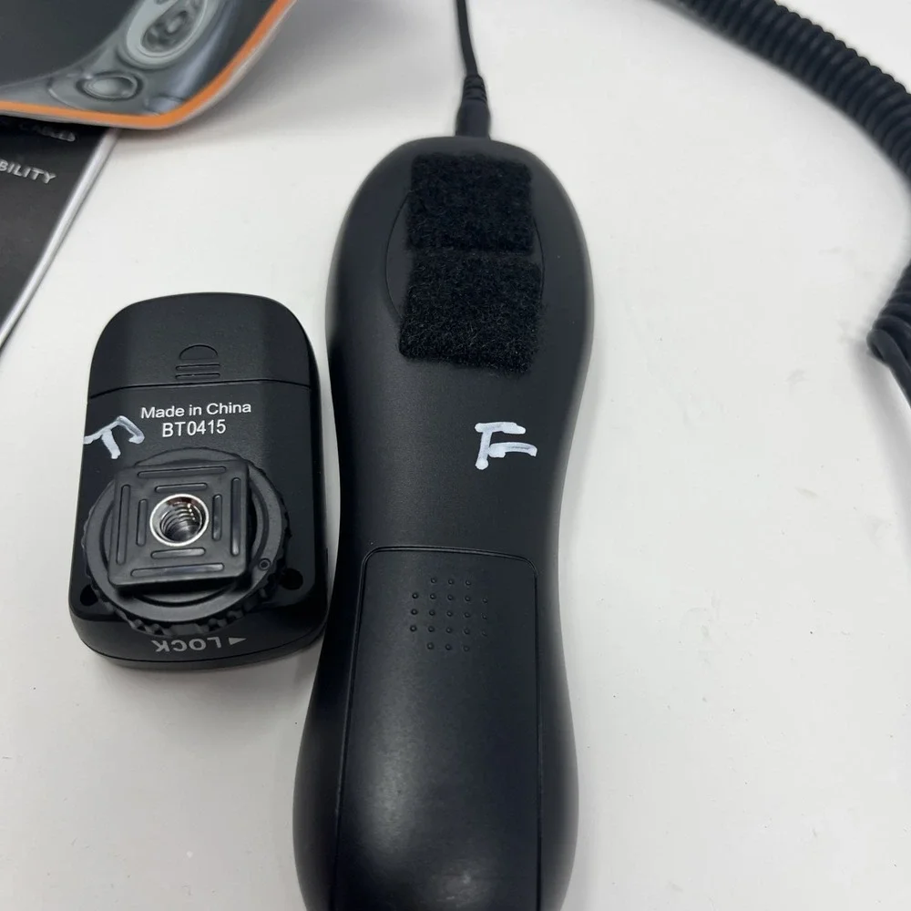 VELLO included strap