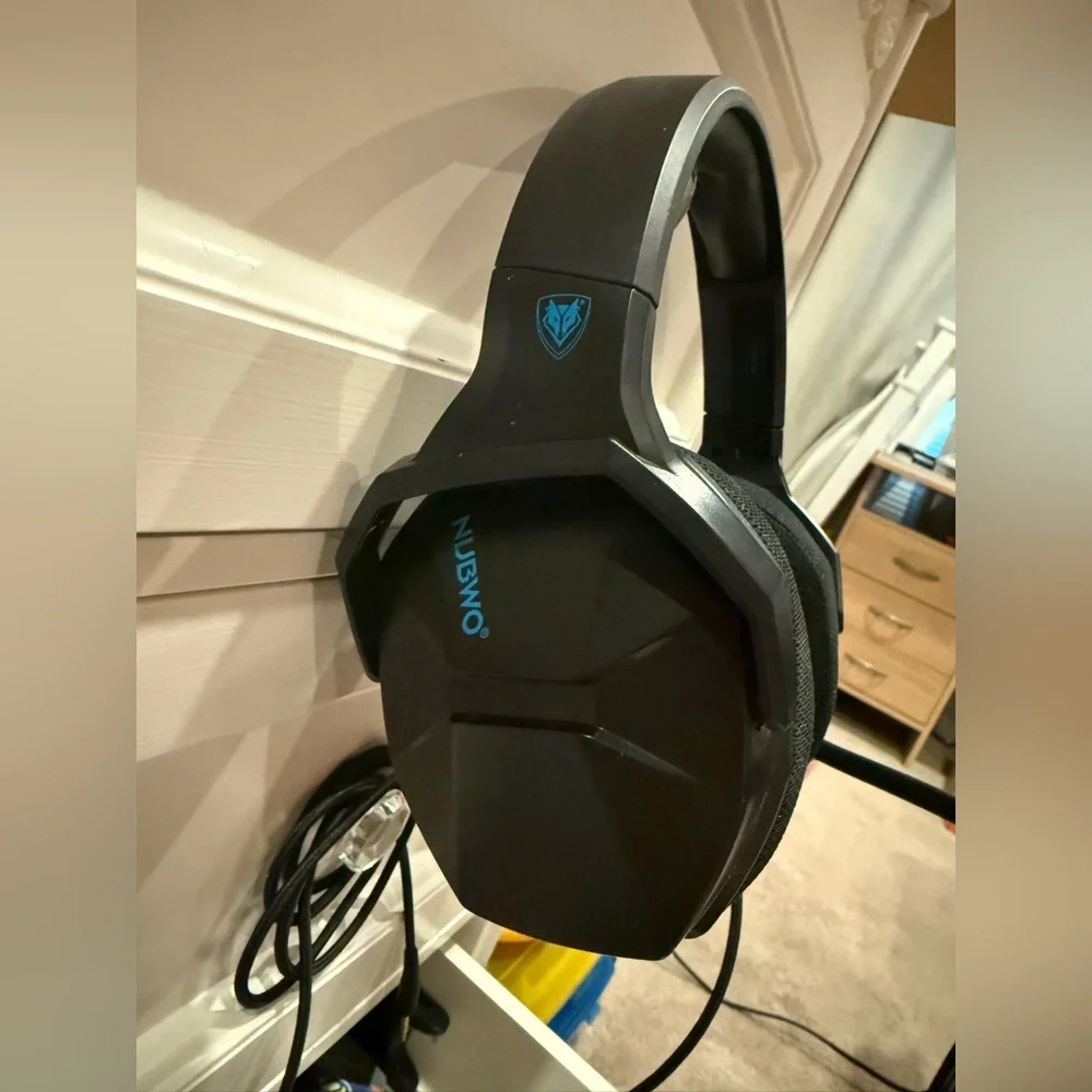 Black Wired Gaming Headset with Microphone