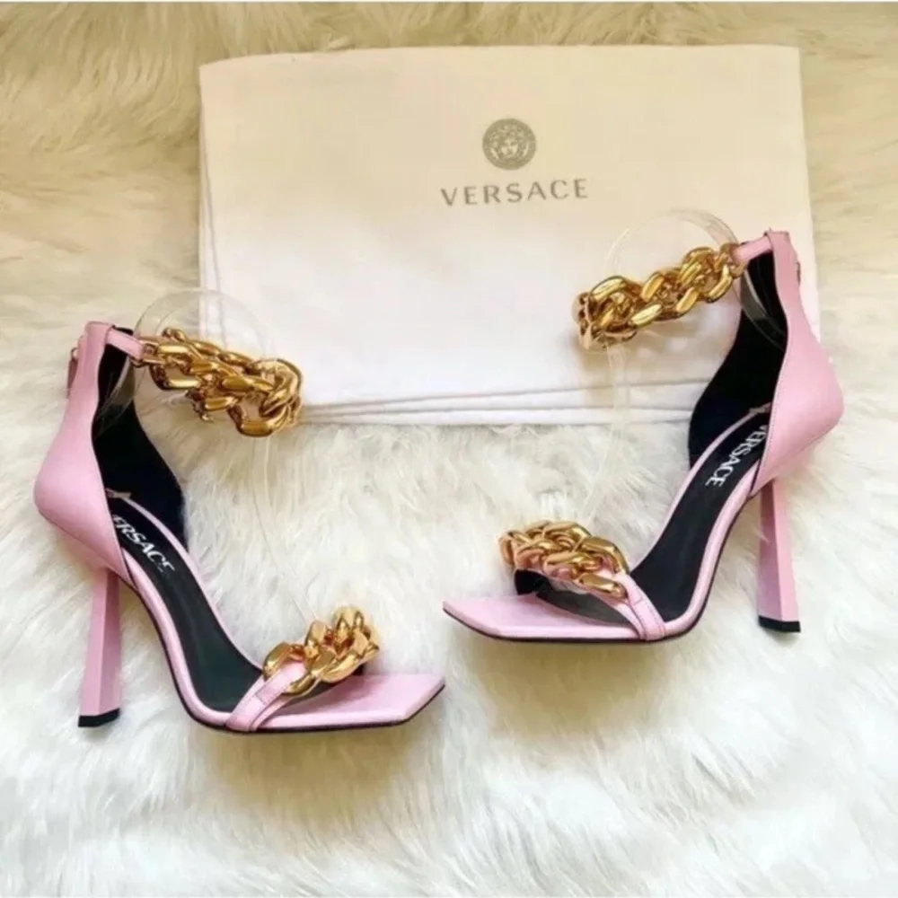 Versace absolutely stunning