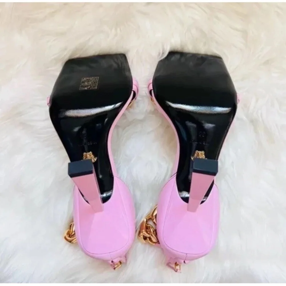 Versace absolutely stunning