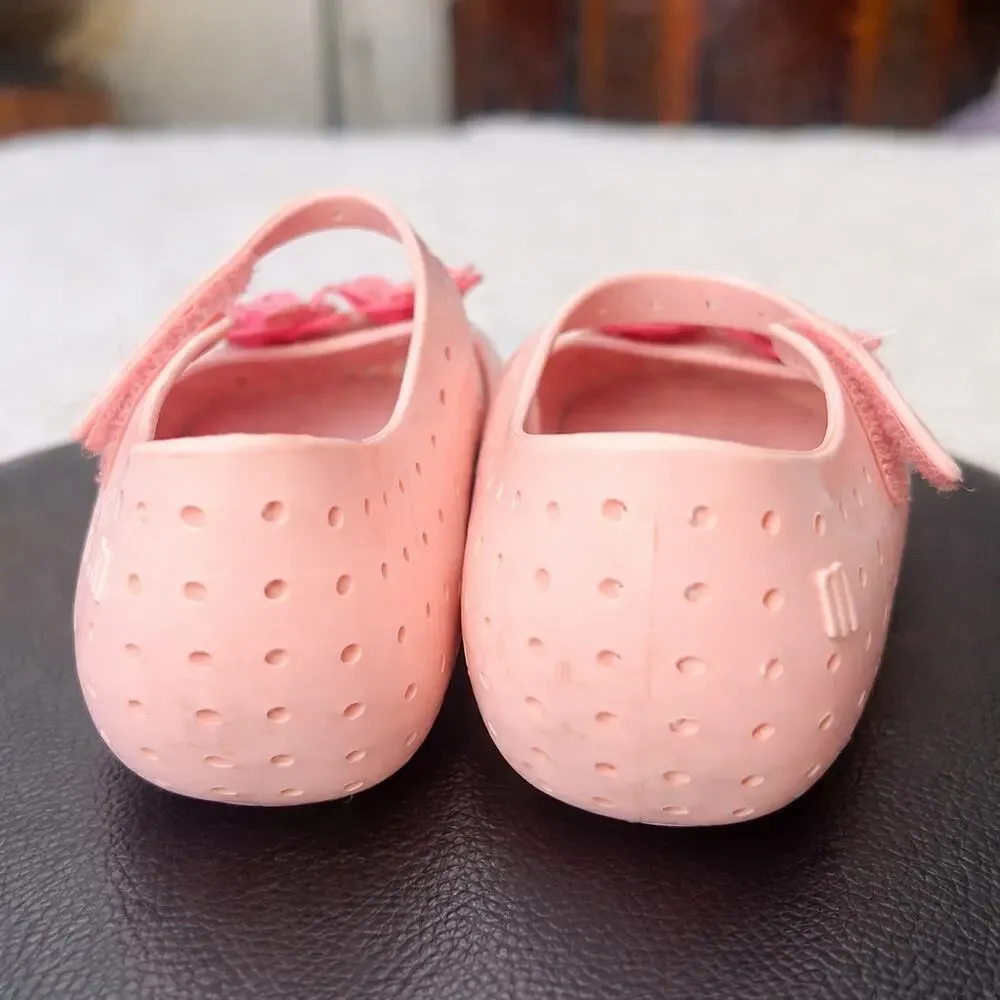Mini Melissa Furadinha Perforated Flower Mary Jane, Baby Size 8