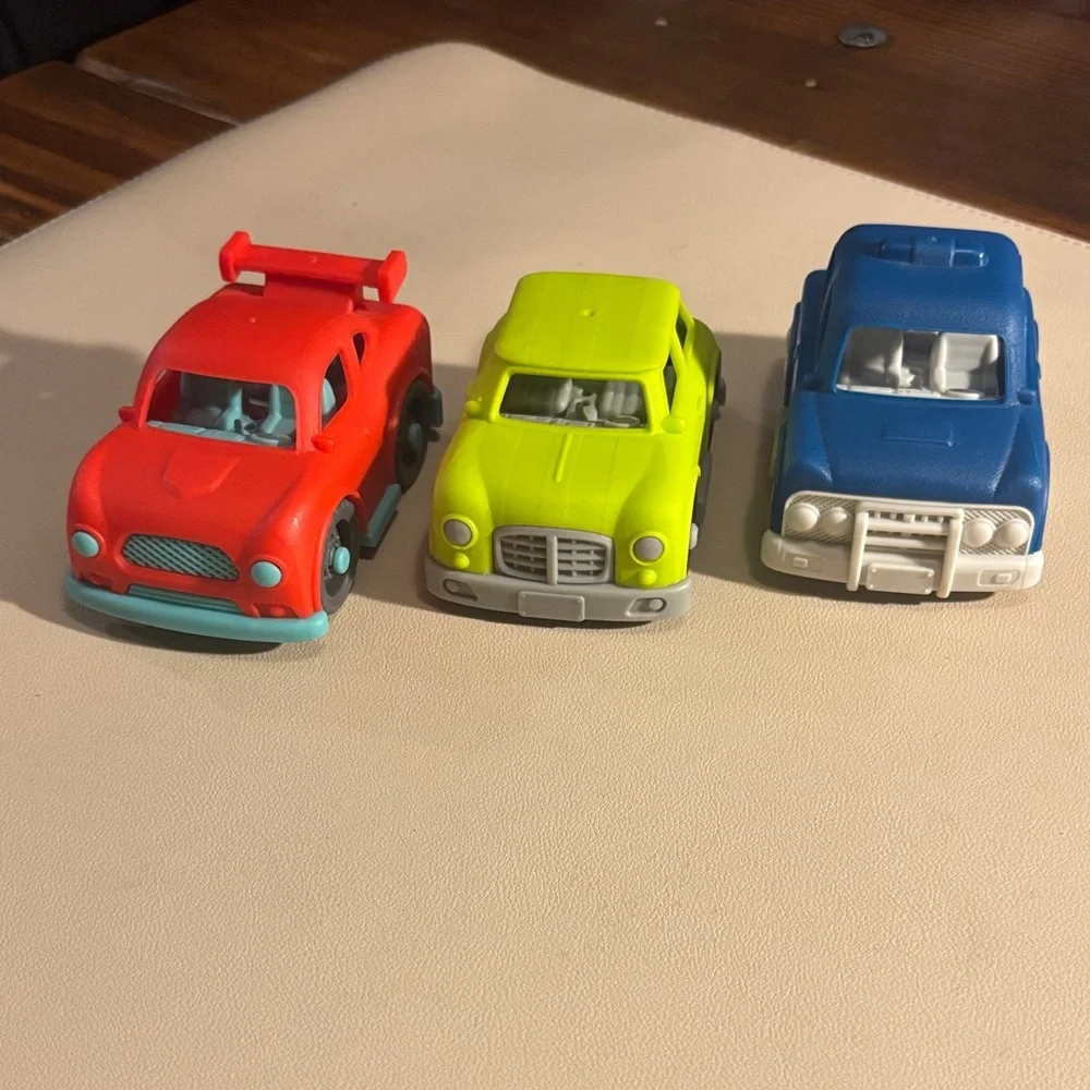 3-Pack Kids Toy Cars in Red, Lime Green, and Blue - Playset