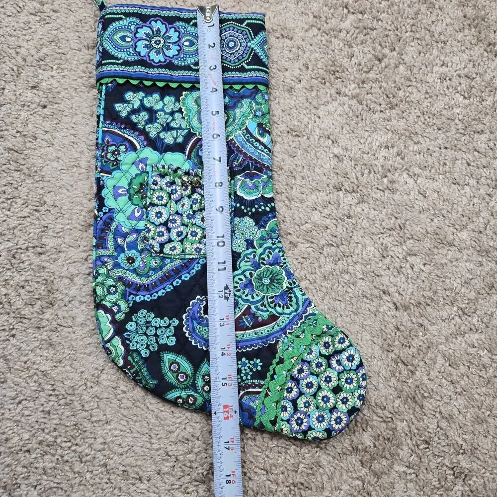 Vera Bradley minor signs