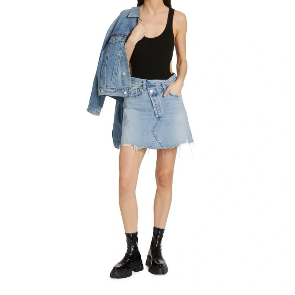 NWT Agolde Criss Cross Jean Mini Skirt Distressed Light Blue Frayed Hem Denim