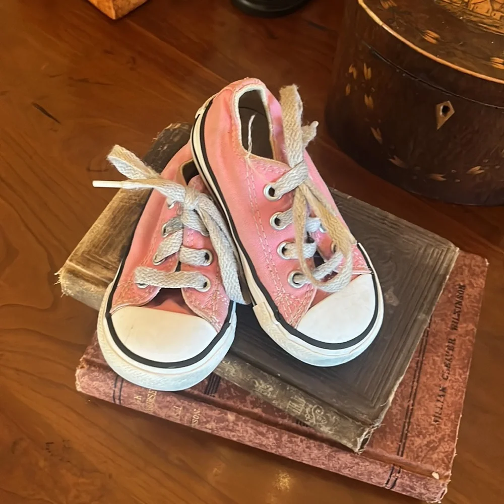 Kids Pink Converse