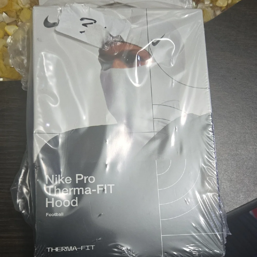 Nike Pro Therma-FIT Hood - White