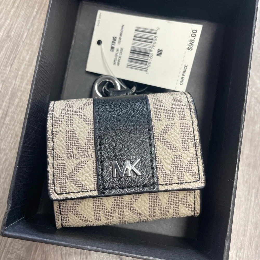 Michael Kors AirPod case