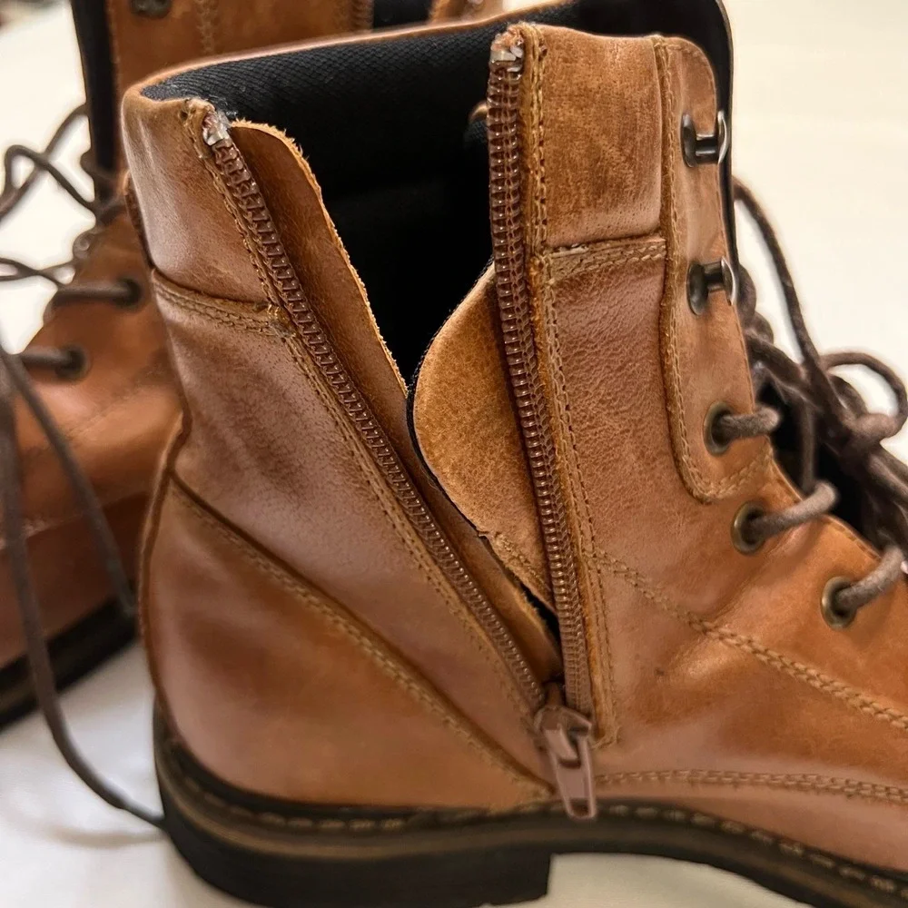 The Rail rail boots