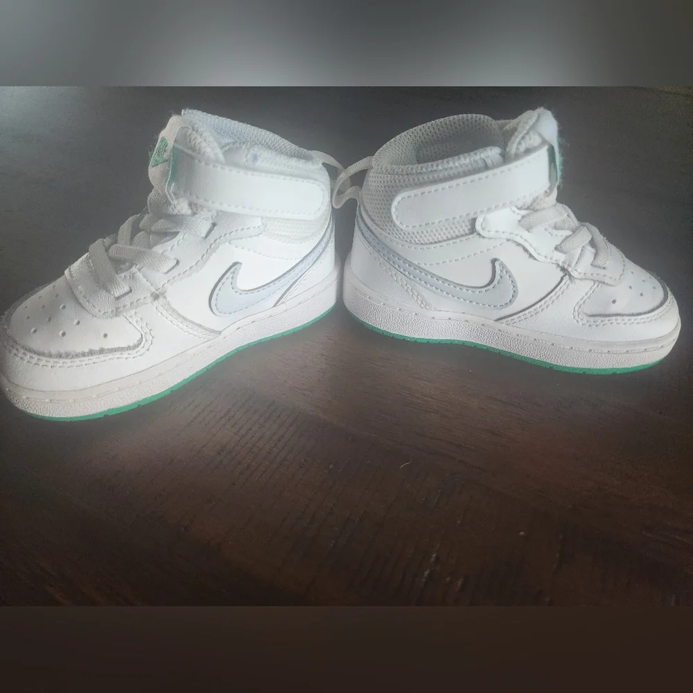 Nike Kids White High-Top Sneakers with Green Sole 5.5