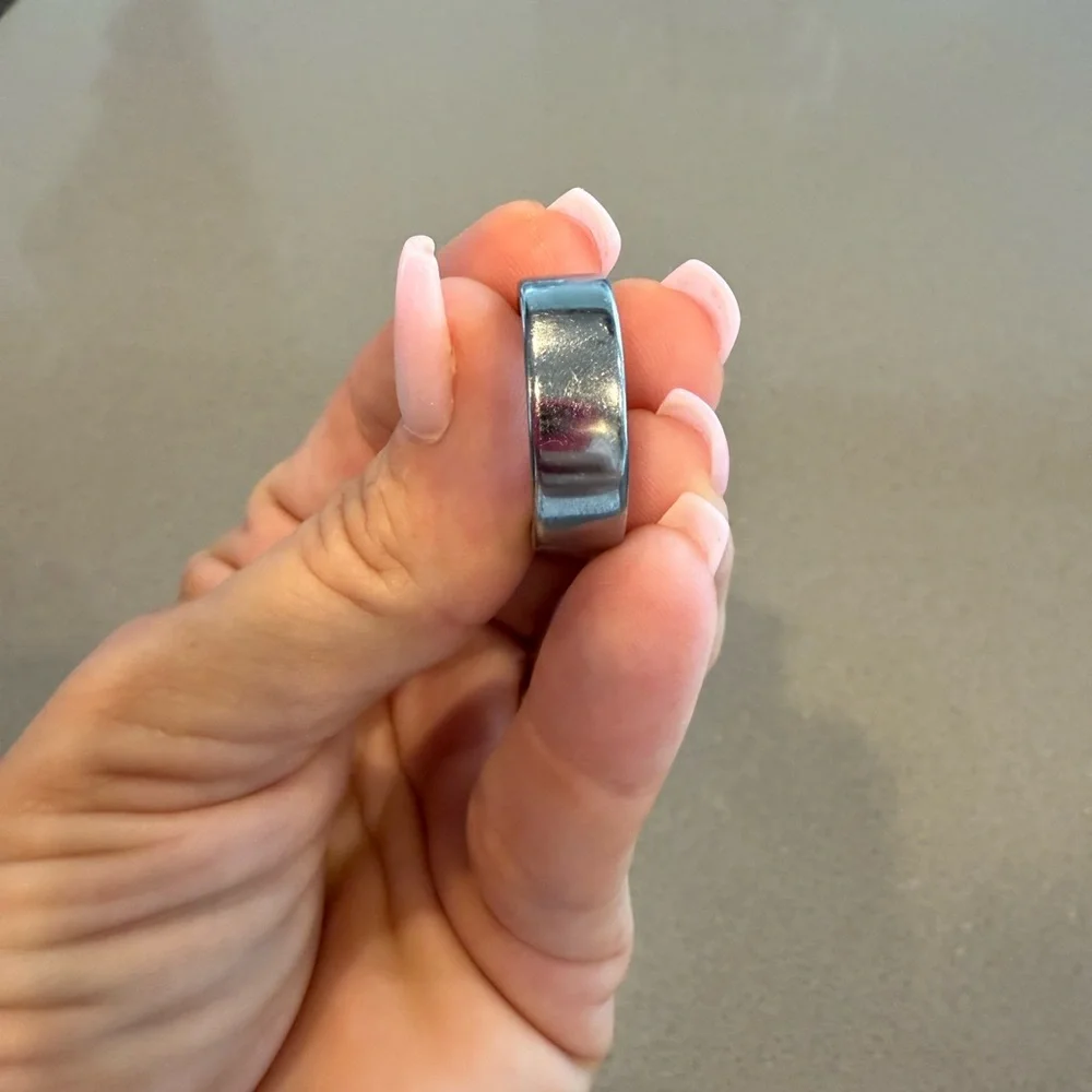 Oura ring sleek