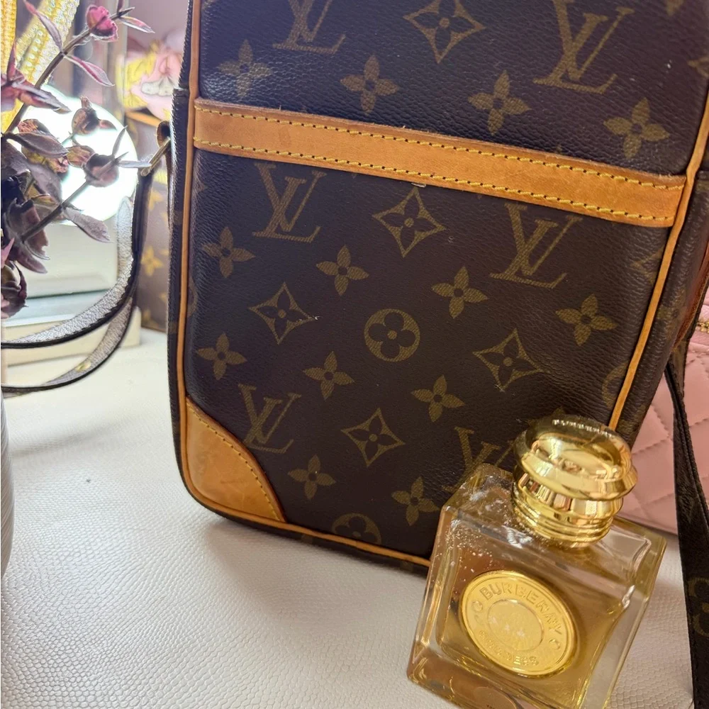 Louis Vuitton Danube crossbody Monogram Messenger Bag - Brown/Tan Leather Trim
