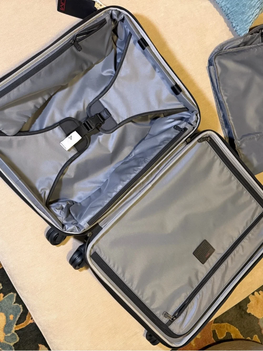 Tumi smooth maneuvering professional