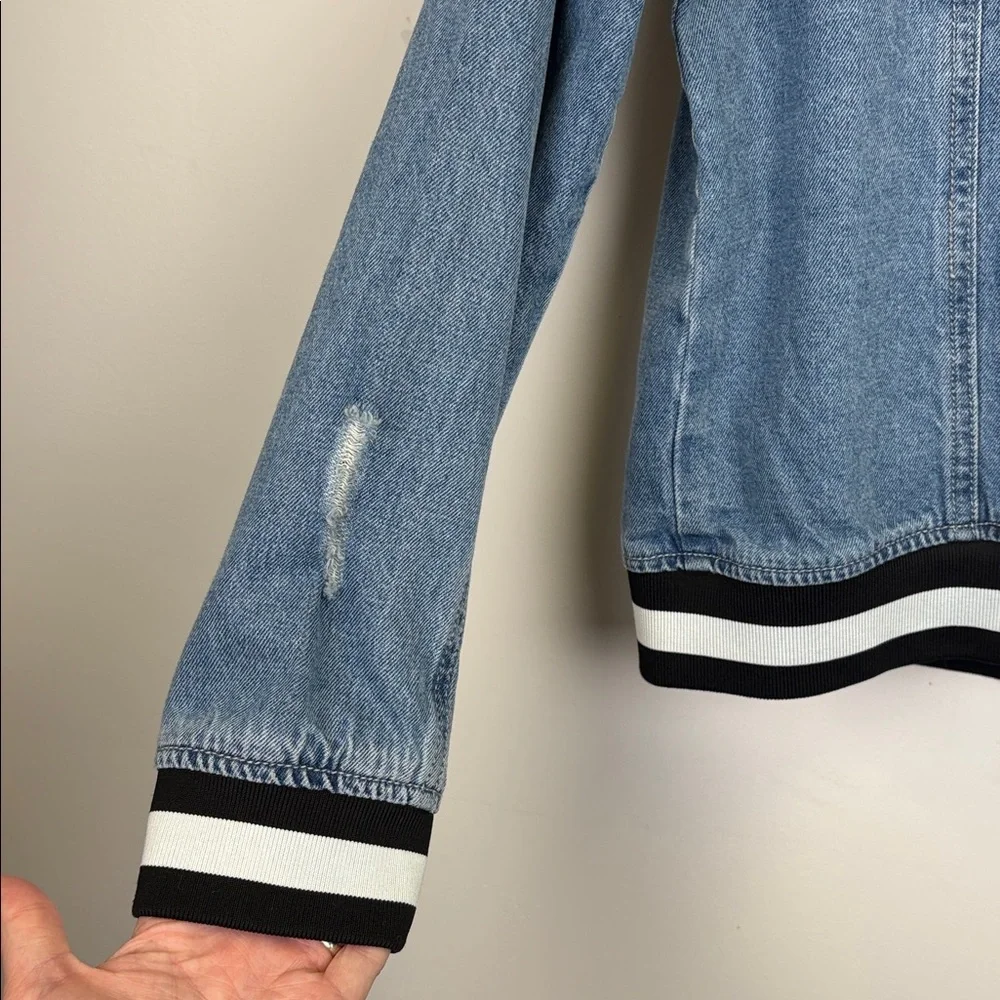 Doe & Rae chic button