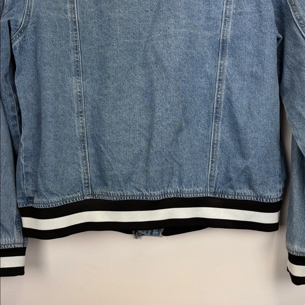 Doe & Rae chic button