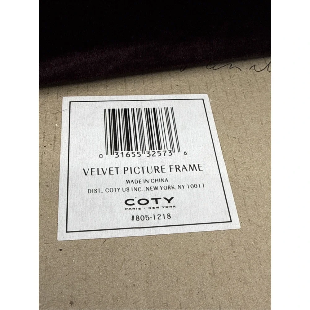 Vtg Coty Red Velvet Photo Frame 3x5