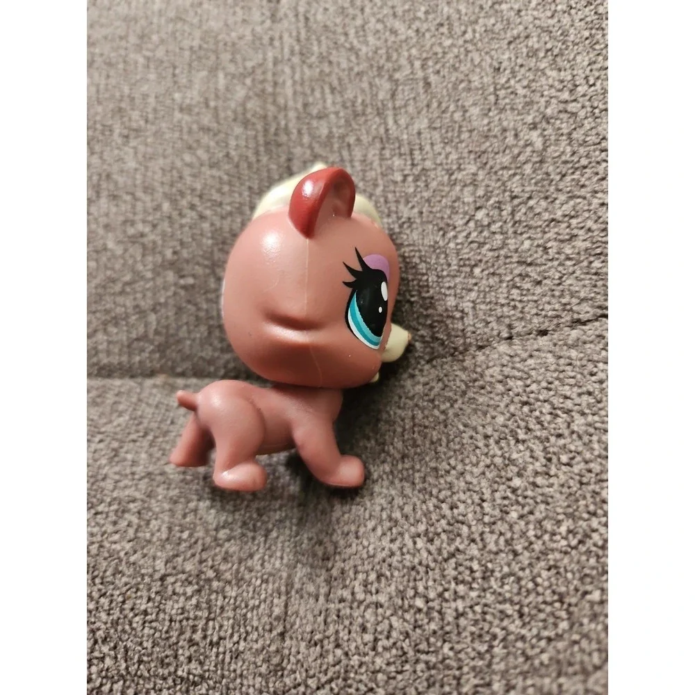 Littlest Pet Shop light wear