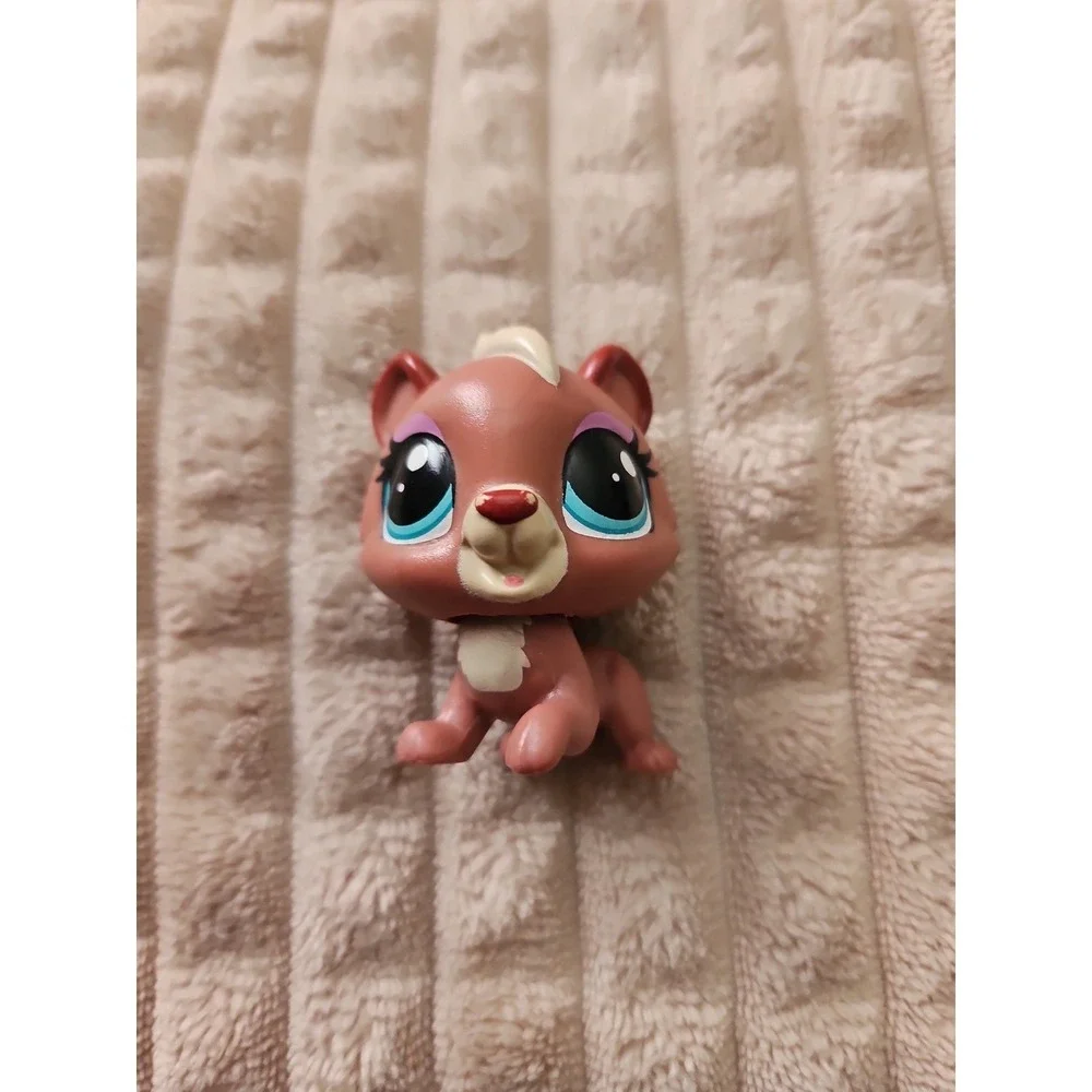Littlest Pet Shop light wear
