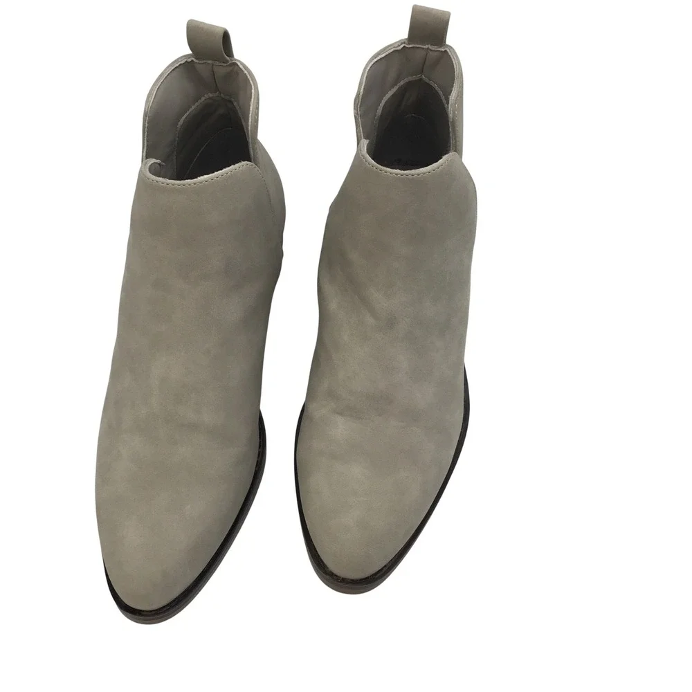 Serra ankle booties