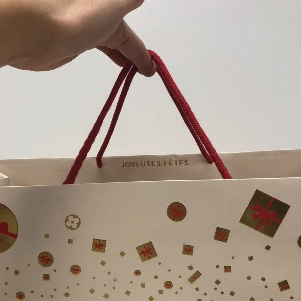 Louis Vuitton see photos