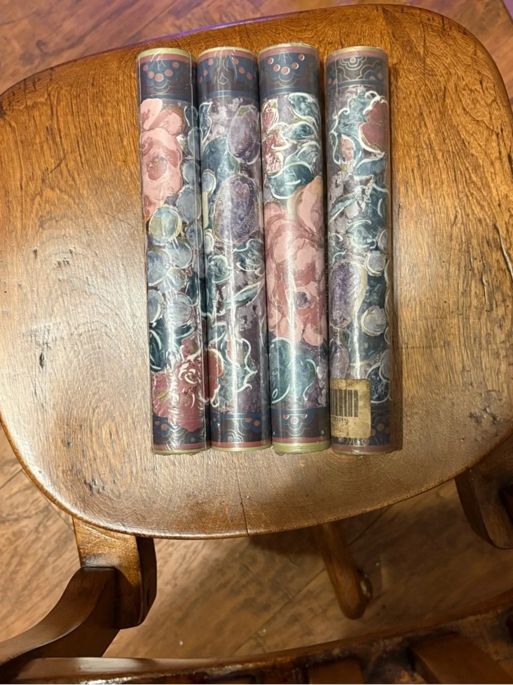 Source Unknown set decorative