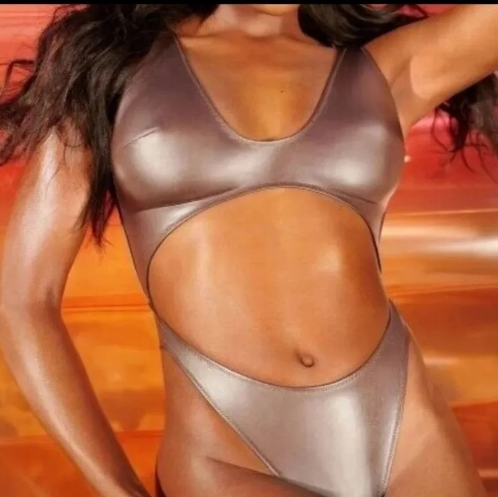 SKIMS nwt swim