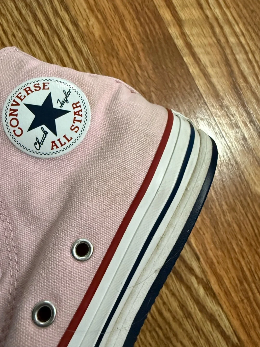 Converse some light