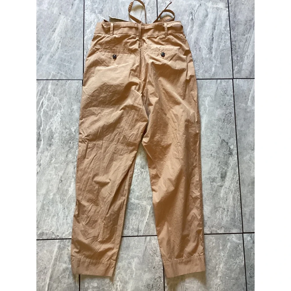 Everlane waist flat