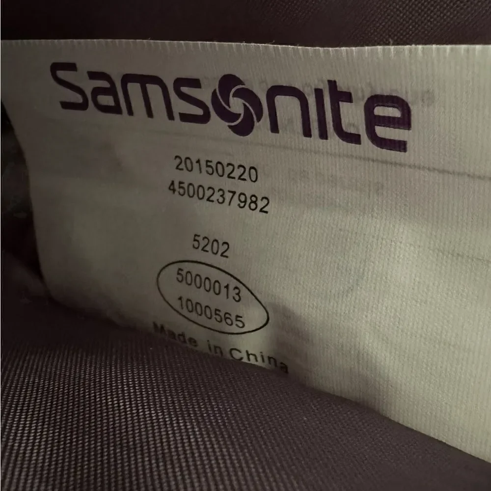 Samsonite great preloved